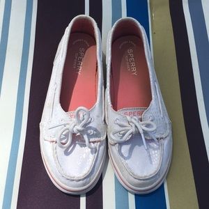 Girls White/Silver Cheetah Print Sperrys
